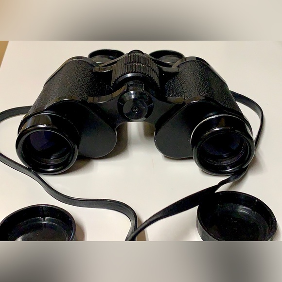 Vintage TASCO ZIP 8 x 30 mm Fully Coated Binoculars in Zippered Carrying Case - Picture 8 of 16